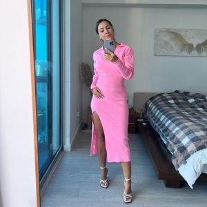Fitted Knit Midi Dress with Long Sleeves- Pink